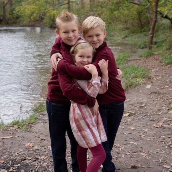 Meet your Posher, Renee - Picture 1 of 1